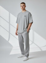 Form Oversize T-Shirt 200 g/m² – Bio-Baumwolle, schwarze Stickerei