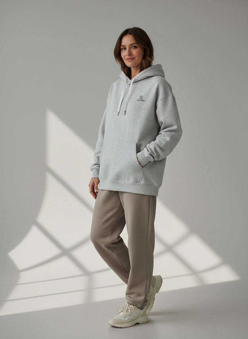 Standard Oversize Hoodie 350 g/m² – Bio-Baumwolle, schwarze Stickerei