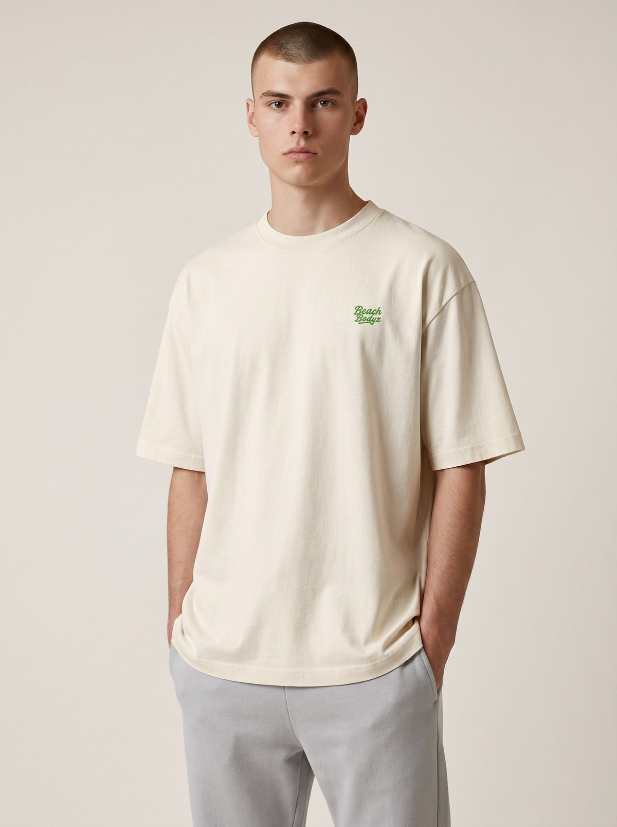 Monster Oversize T-Shirt 200 g/m² – Bio-Baumwolle, grüne Stickerei