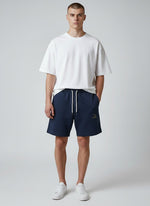 Silence Sweatshorts 300 g/m² – goldene Stickerei