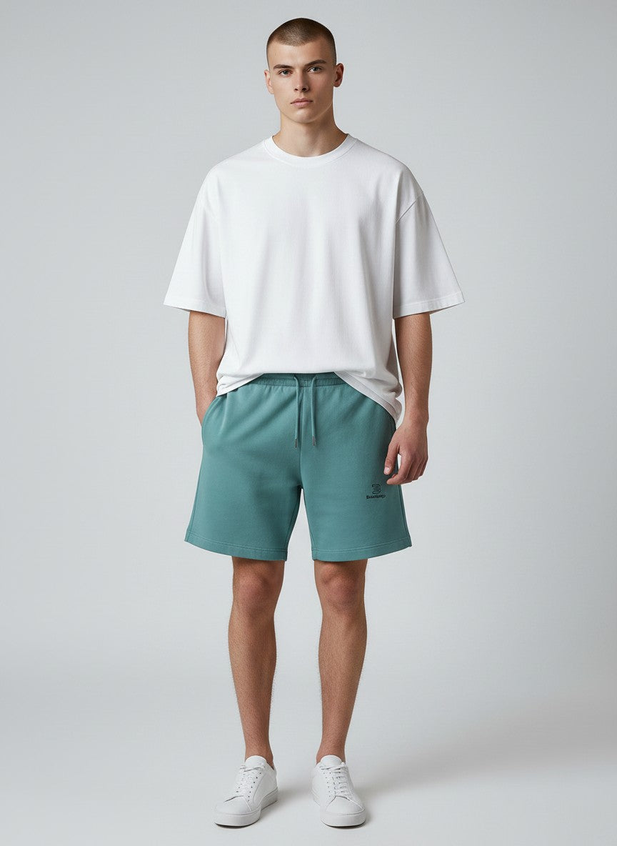 Standard Sweatshorts 300 g/m² – schwarze Stickerei