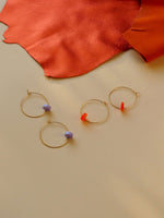 Flieder Dots Hoops aus Edelstahl