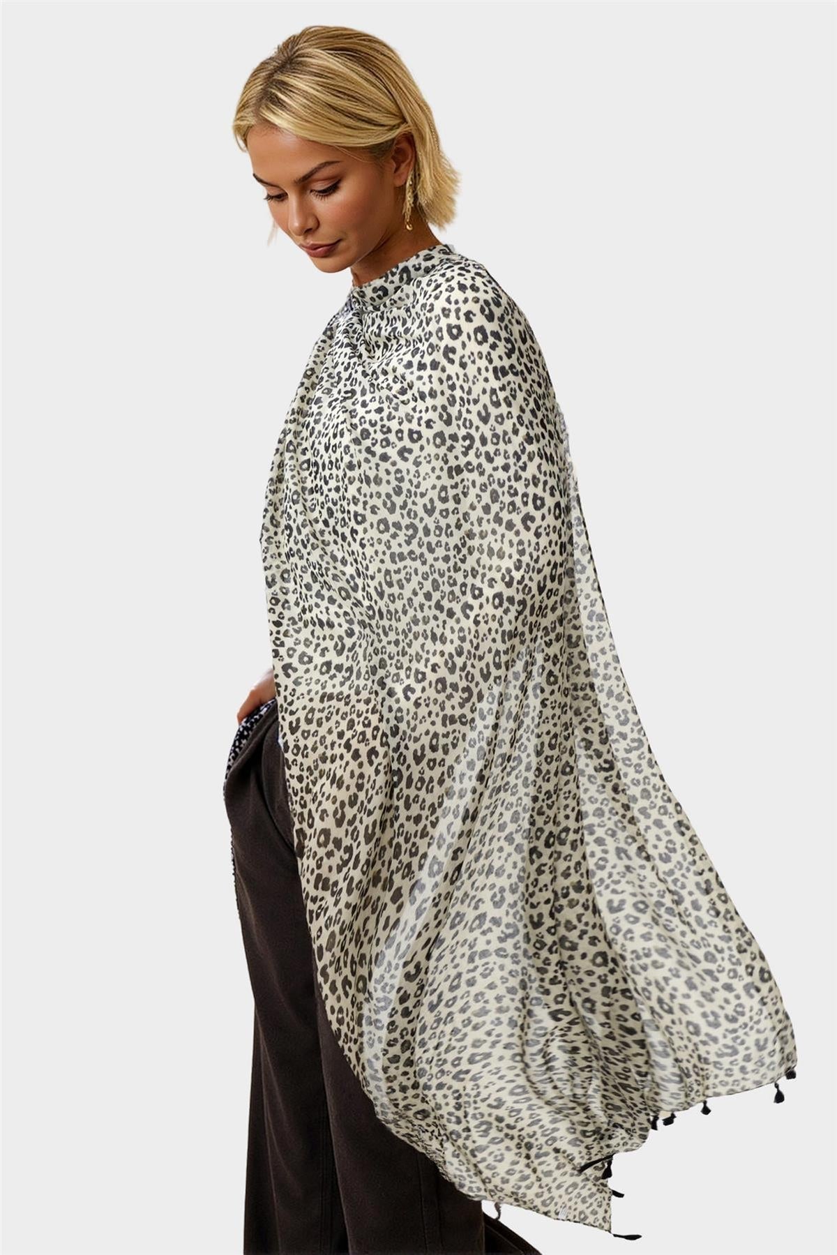 Black Leopard Print Tassel Scarf In White