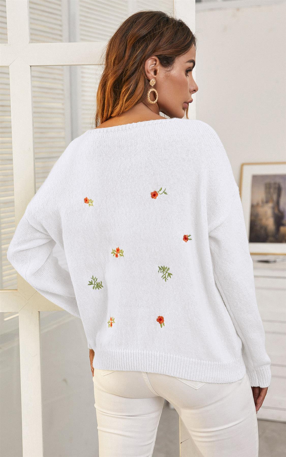 Embroidery Floral V Neck Jumper In White