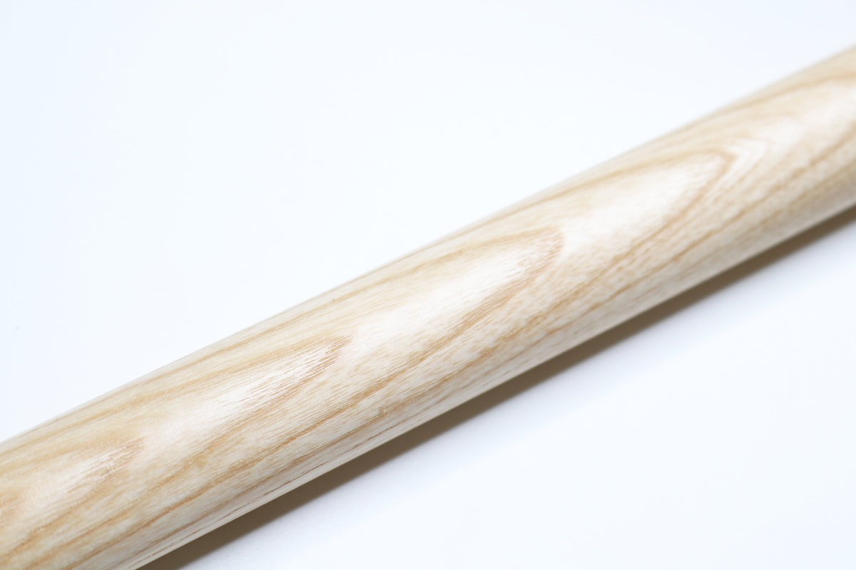 FIGHTWOOD Hanbo aus massiven Eschenholz 100 cm – Aikido & Kobudo Trainingsstab (25 mm geölt / 30 mm lackiert)