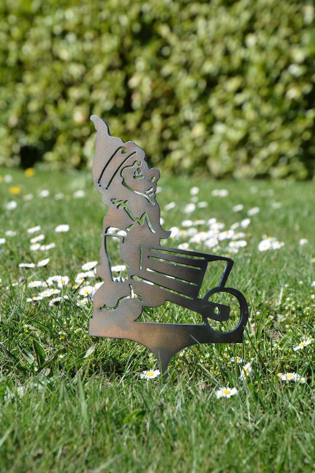 Gartenstecker Zwerg mit Karre