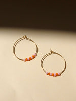Hoops aus Edelstahl mit Toho Seed Perlen in rosa und orange