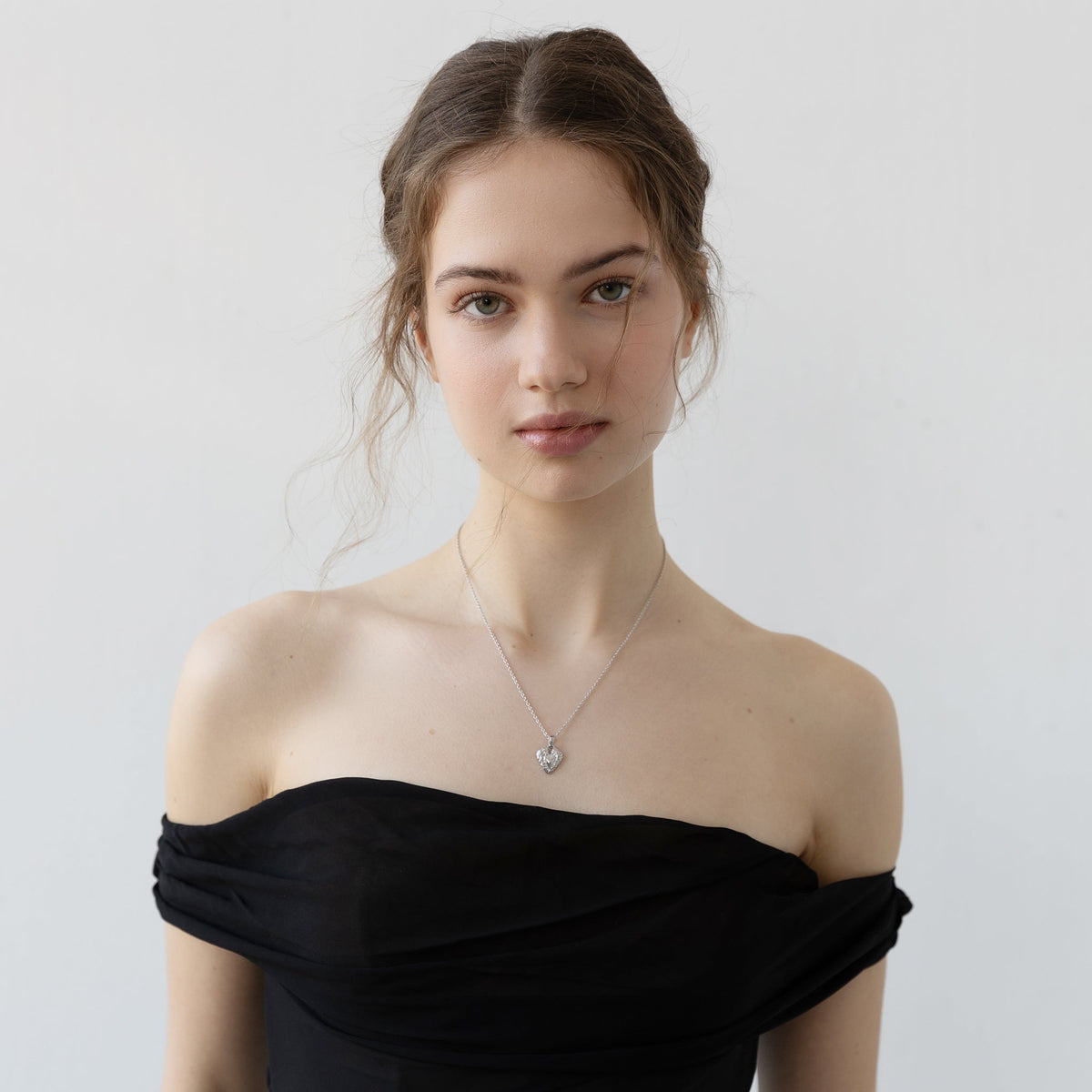 SILVER HEART CHARM NECKLACE AMOURA