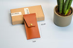Monogram Stiftetui aus Leder. Größe cir. 15x7cm.Bleistifthalter aus Leder mit Gravur. Personalisiertes Stiftetui aus Leder.Leder Stifthülle.