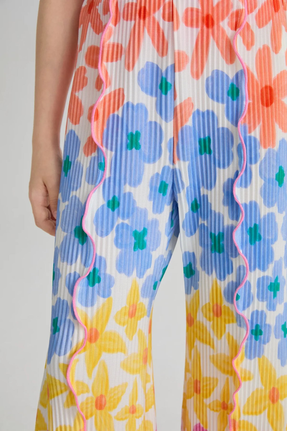 Palm Leaf Pleated Flare Pants