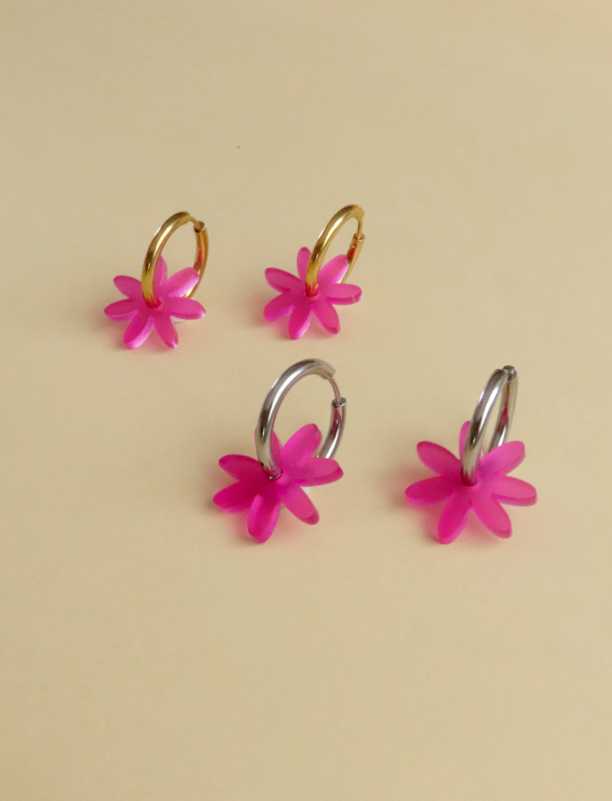 Lila Margarite Edelstahl Hoops