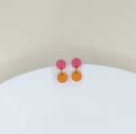 Dotty Acryl Ohrringe in rosa peach