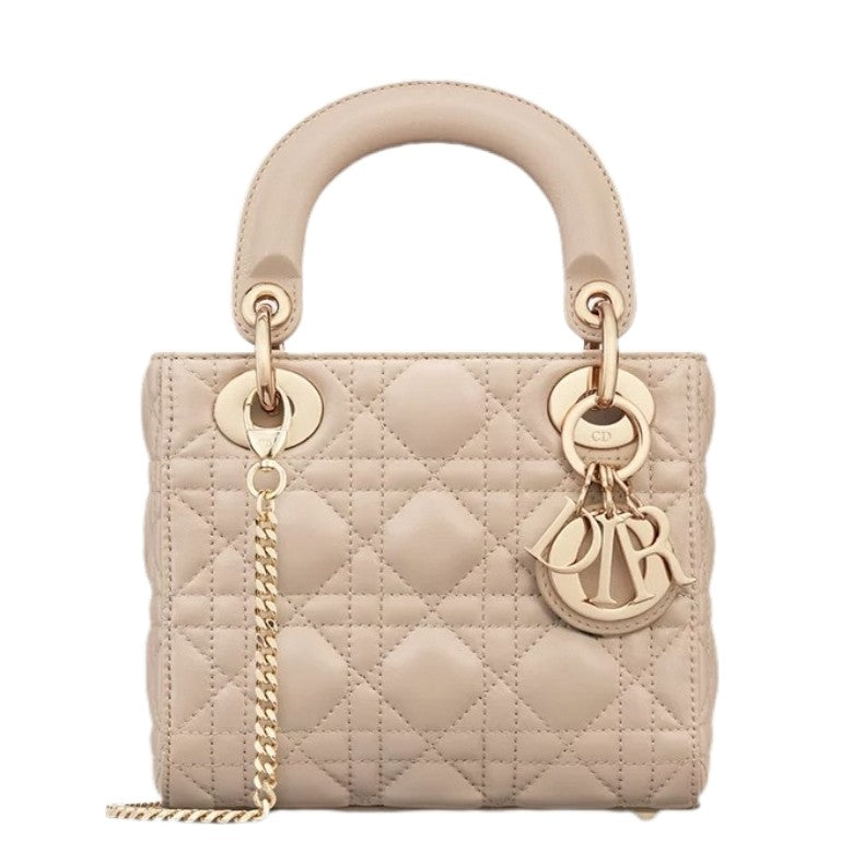 D Handbag