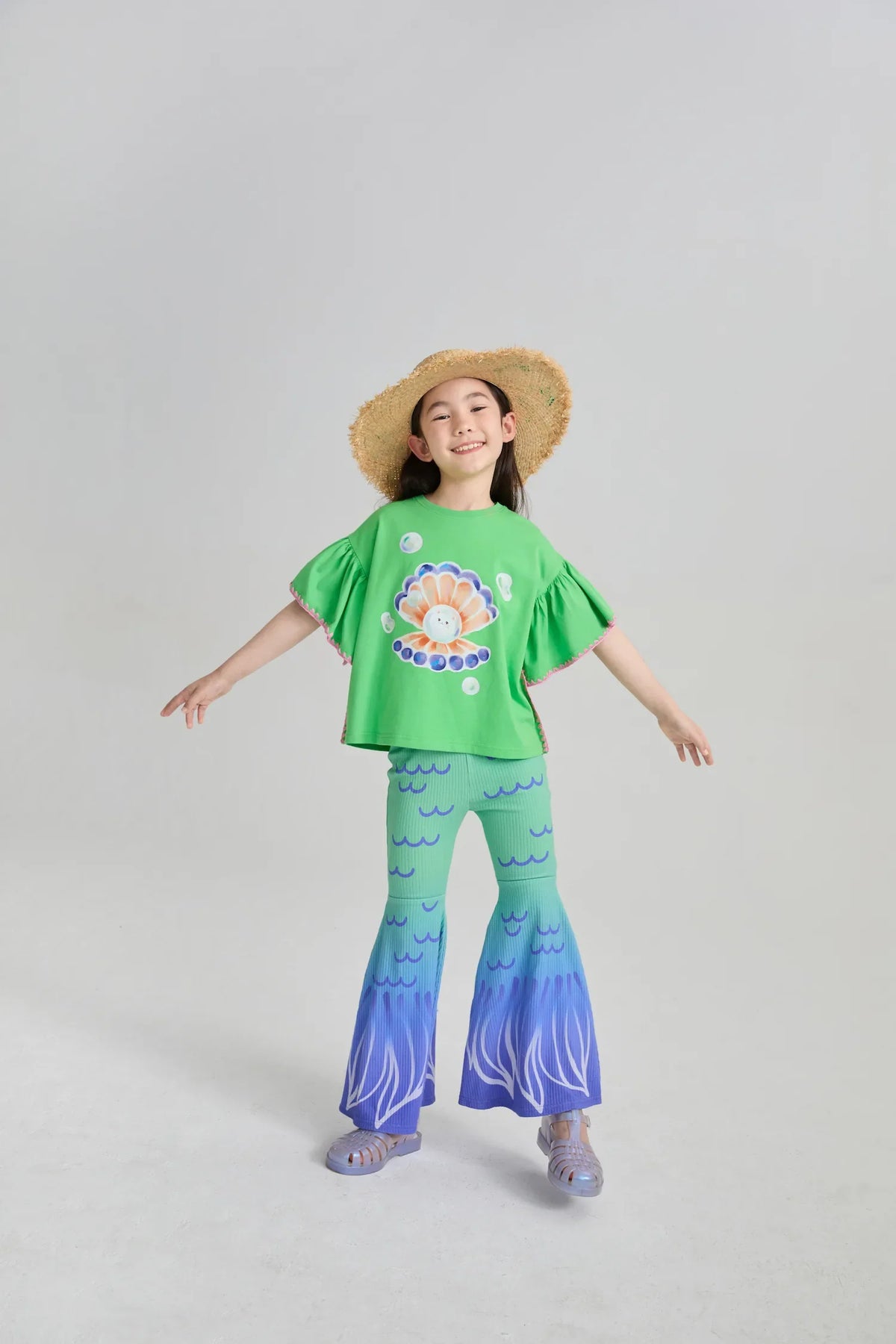 Pearl Cat Shell Adventure Tee