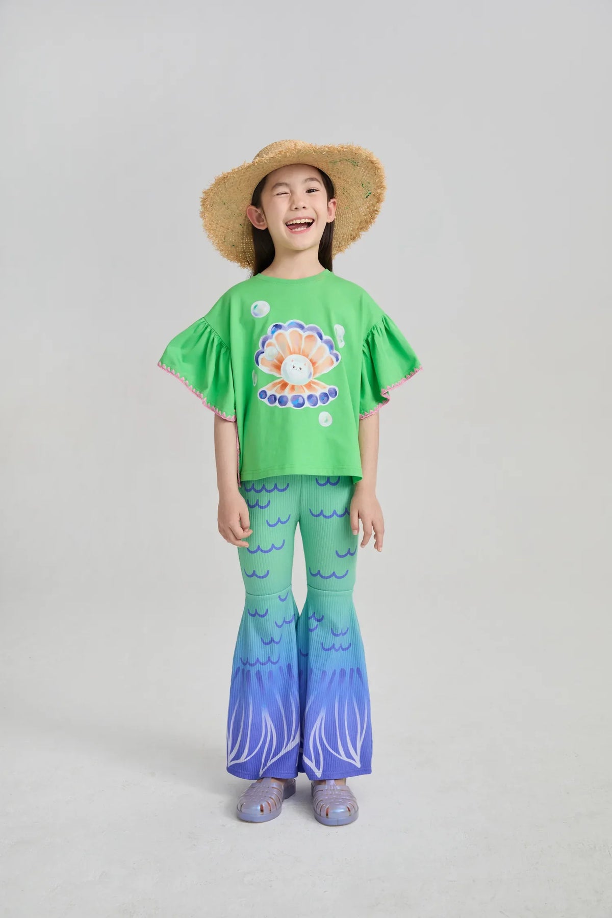 Pearl Cat Shell Adventure Tee