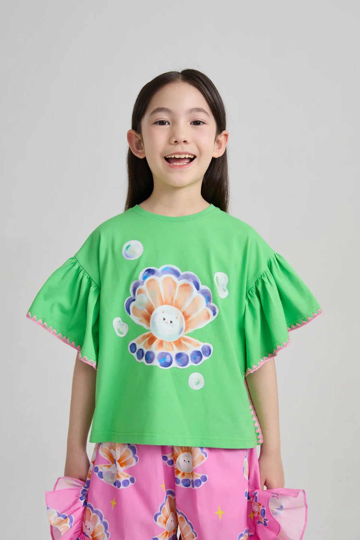 Pearl Cat Shell Adventure Tee