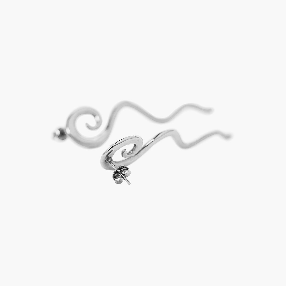 SPIRAL LONG EARRINGS MARE SILVER