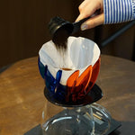 Hario V60 Dripper Suiren – Eleganter Pour-Over-Brewer aus PCT-Resin
